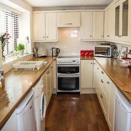 Barn Cottage, Saltburn-by-the-sea * Hinderwell